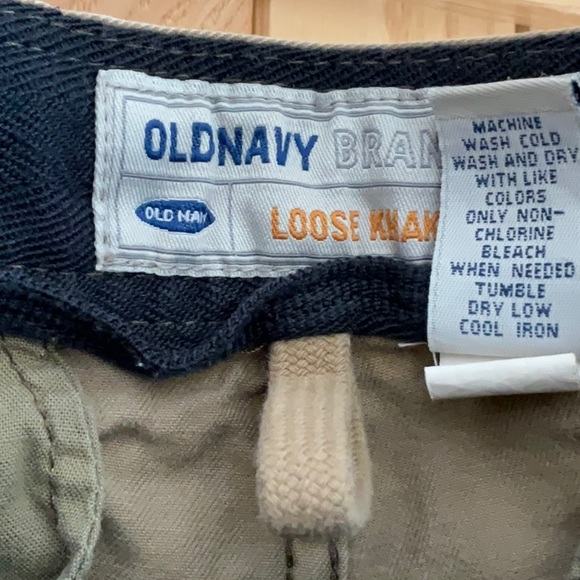 Men’s Old Navy, 100% Cotton, Loose, Straight Leg, Khakis. 33 X 28.75 (Tag 33X30) - Picture 5 of 8